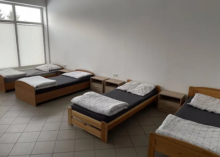 Pracownicze Lazur Pensión *